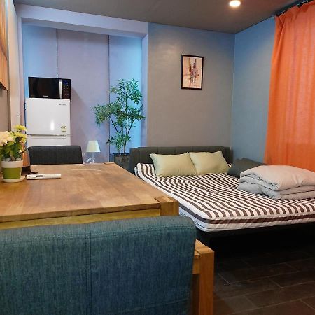 Buzz Guesthouse Hostel โซล ภายนอก รูปภาพ
