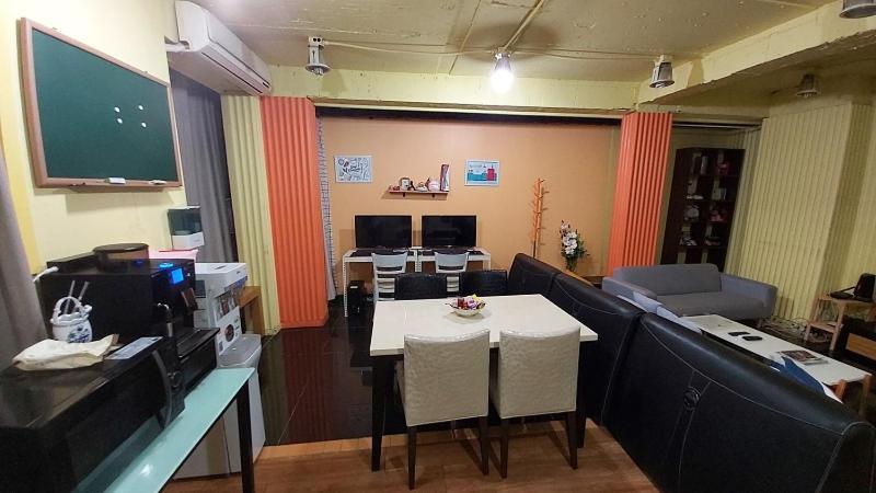 Buzz Guesthouse Hostel โซล ภายนอก รูปภาพ